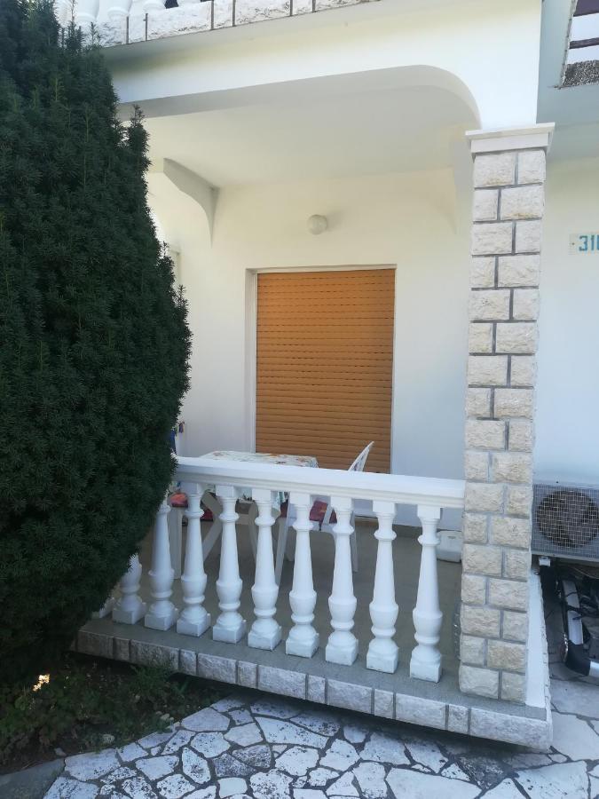Alemka Apartment Banjol ภายนอก รูปภาพ